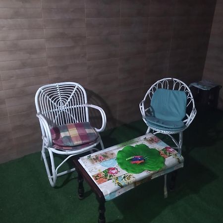 Отель Habitacion Hippie En Casa Compartida Картахена Экстерьер фото