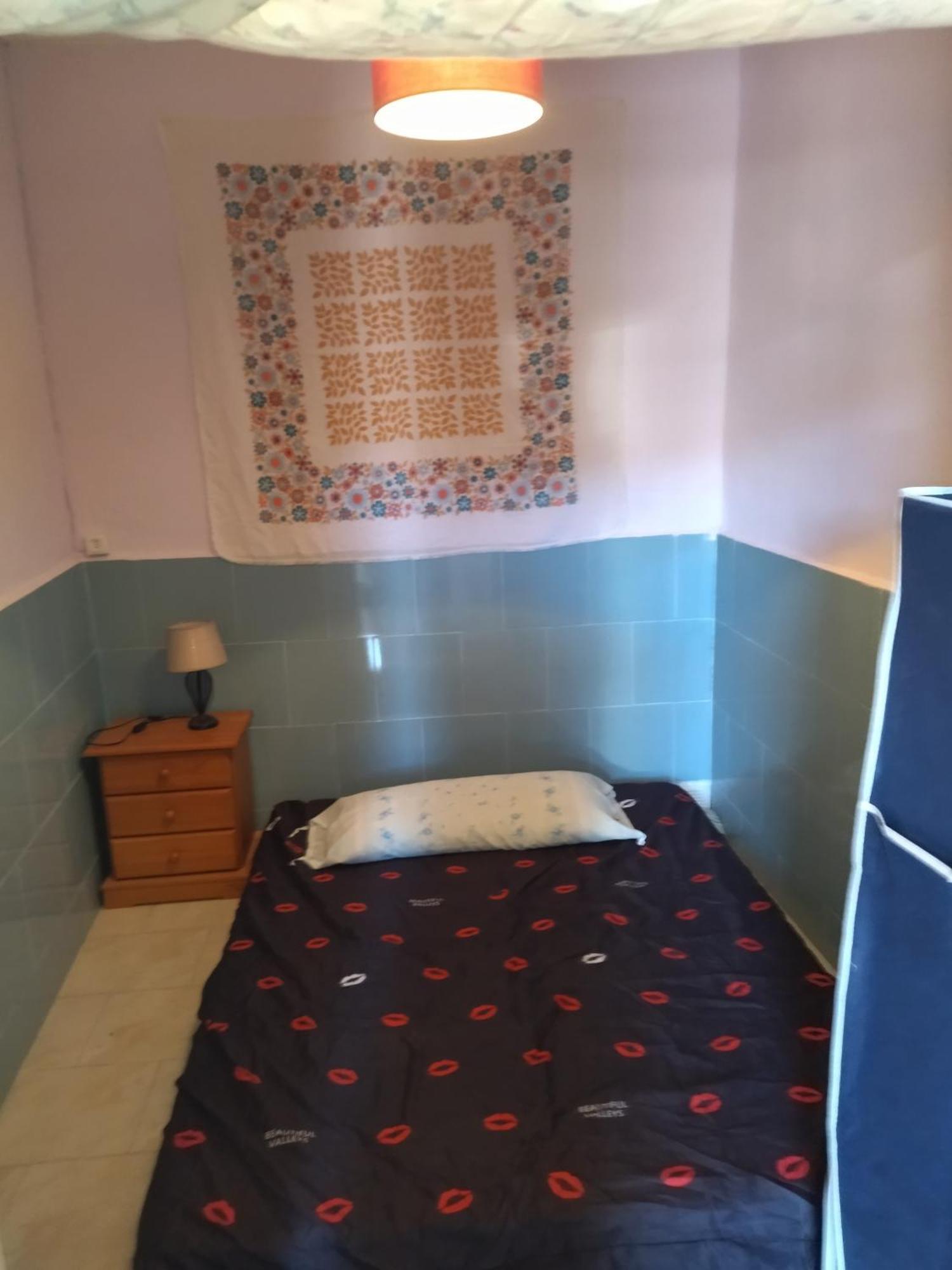 Отель Habitacion Hippie En Casa Compartida Картахена Экстерьер фото